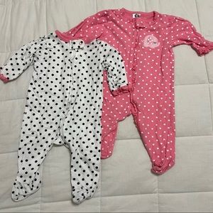 Gerber Baby Girl Sleep N Plays 0-3 months (EUC)